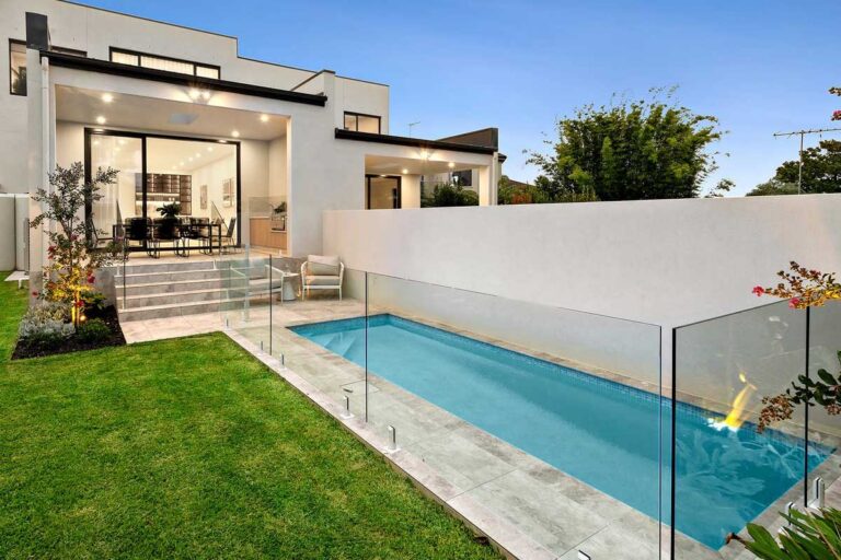 Compare Pool Tiling Services: A Definitive Guide to Aquatic